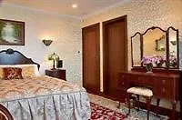 Zenith Boutique Lodge & Spa